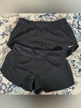 Nike Women's Swim Board Shorts Ness8202-001 Black (size medium) 2 pairs